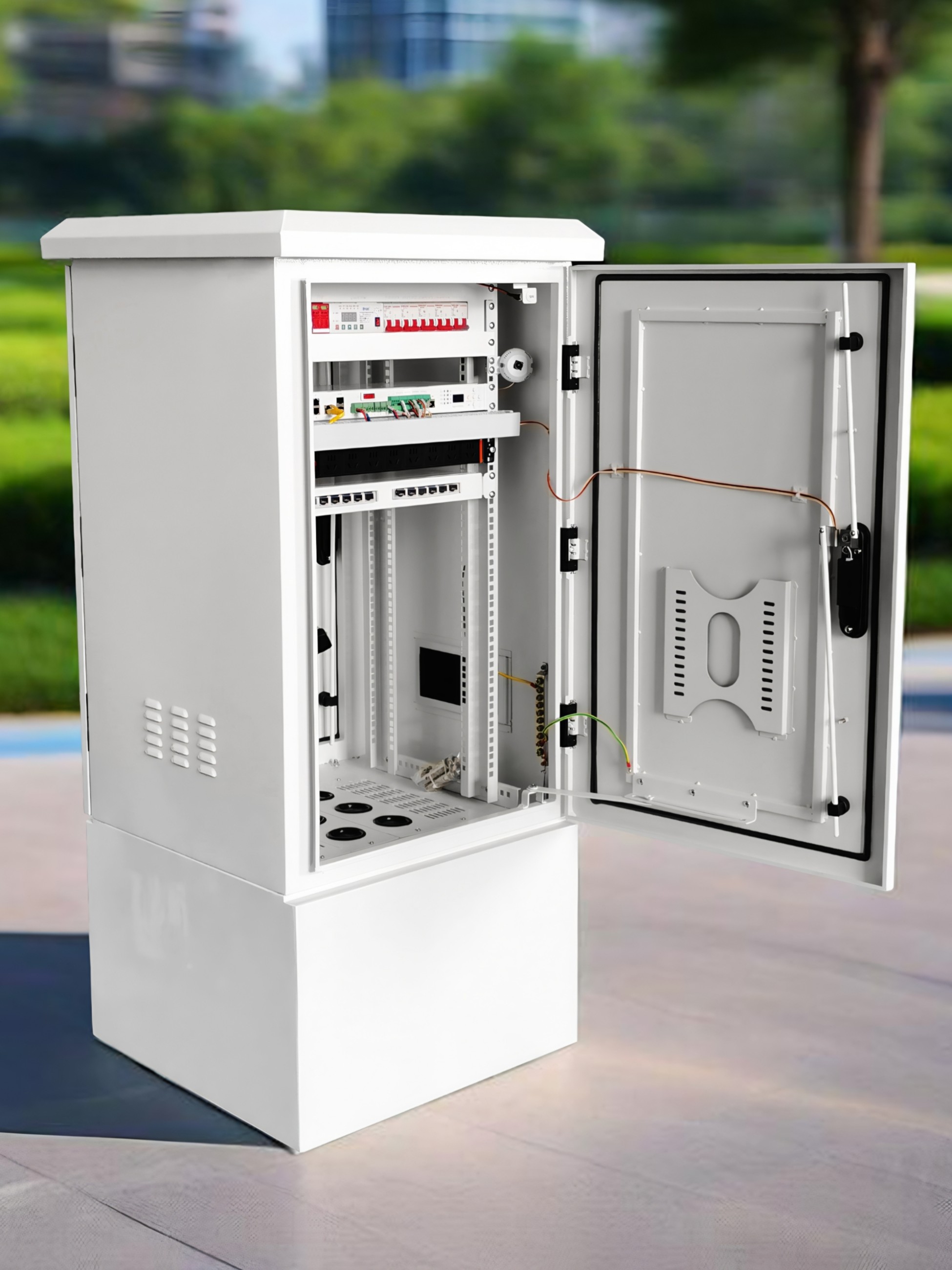 轻轨智能机柜、铁路监控户外配电柜、城市交通智慧电箱