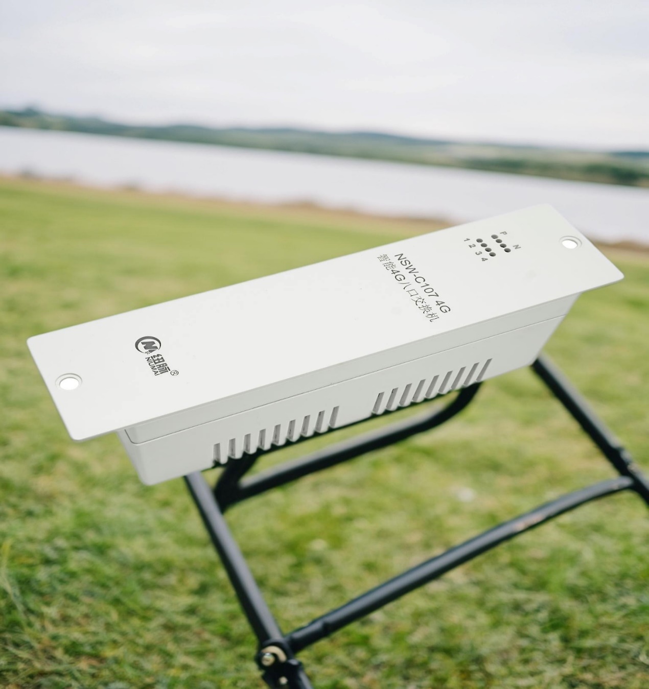 双网智能八口网络交换机，8网口安防运维模块、故障诊断告警交换机